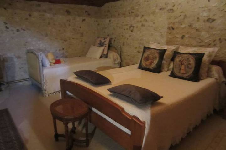 Location de vacances pour 5 personnes, avec jardin à Champcevinel - 4