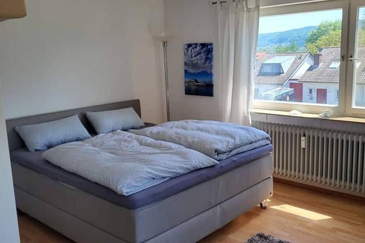 Ganze Wohnung, Ferienwohnung Bodensee 2 Zimmer hell u. modern mit Seesicht in Gaienhofen, Untersee