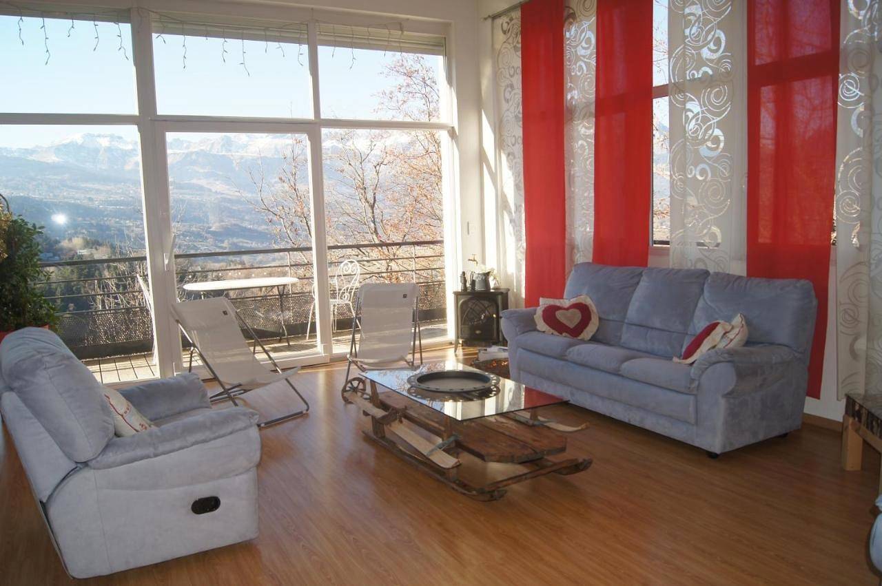 Appartement entier, Two-Bedroom Apartment in Saint-Gervais-les-Bains, Pays du Mont-Blanc