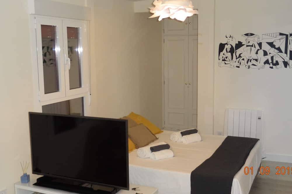Entire apartment, Madrid. C30 Vacahome Management in Centro (Madrid), Madrid