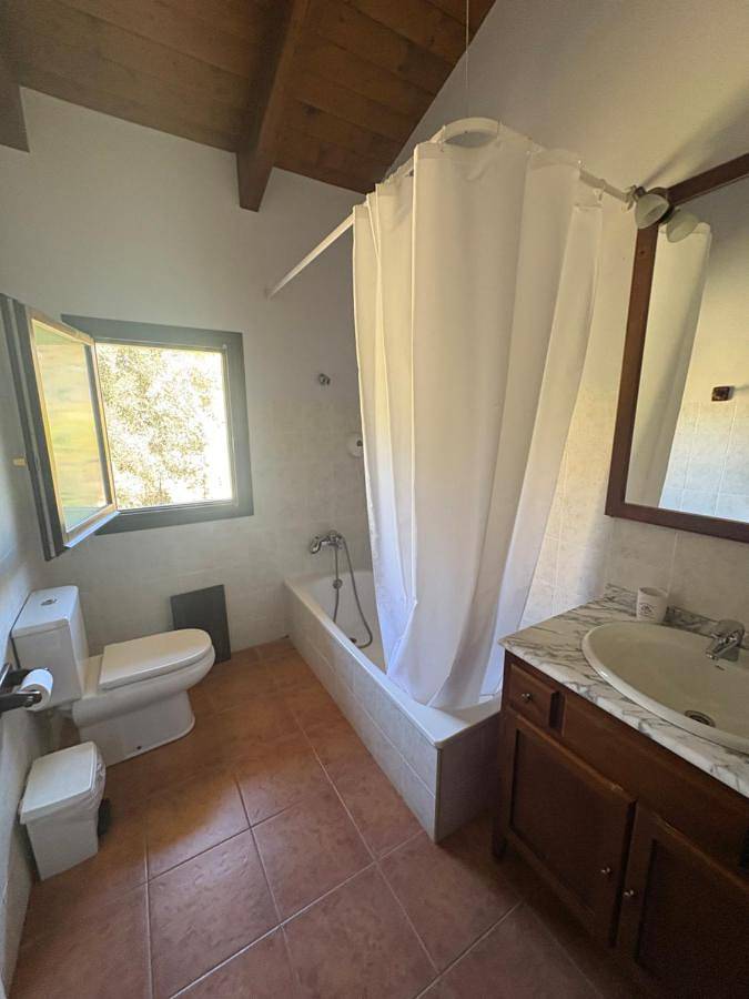 Hôtel pour 2 personnes, avec terrasse et piscine à Bierge - 2