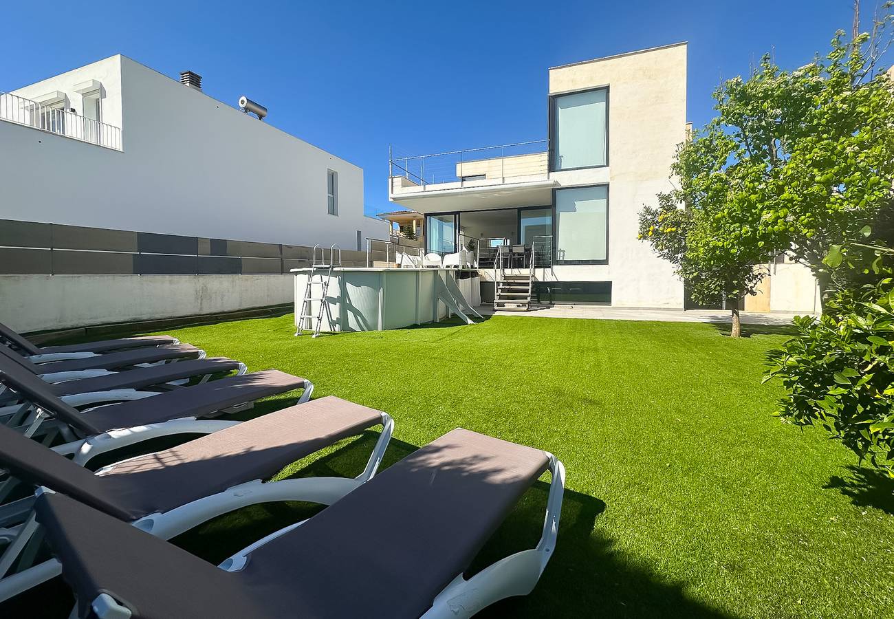 Ganze Wohnung, Moderna Villa con piscina en Palma de Mallorca in Son Serra-La Vileta, Palma