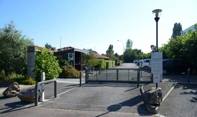 Hôtel pour 2 personnes, avec terrasse et jardin, animaux acceptés dans Aeroport Toulouse - Blagnac
