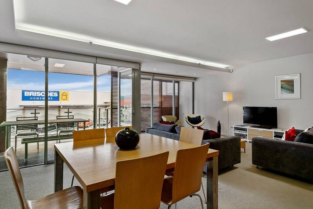 Ganze Wohnung, Relax on Roberts - Modernes, zentrales Apartment mit Wlan und Bettwäsche in Taupo, Taupo District