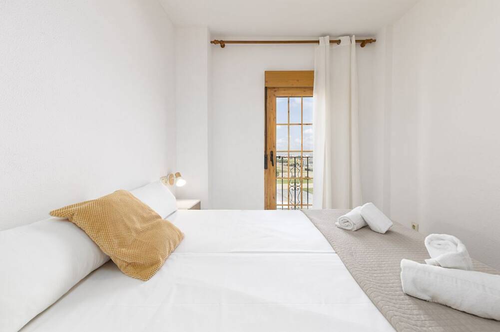 Apartamento entero, Port Saplaya terraza con vistas al Mar. in Port Saplaya, Costa de Valencia