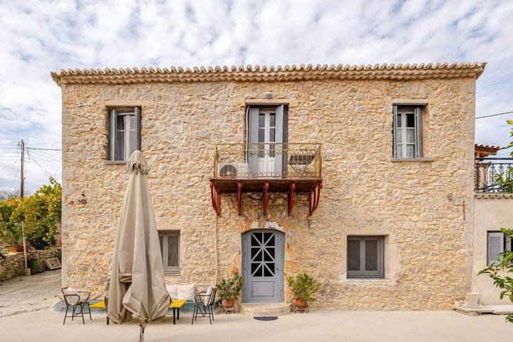 Villa for 6 personer, med hage og sjøutsikt, barnevennlig i Hellas