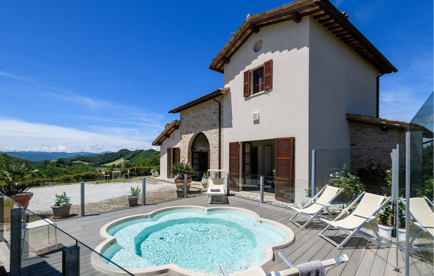 Casa de férias para 7 pessoas com terraço in Sant'Angelo in Vado, Valle del Metauro