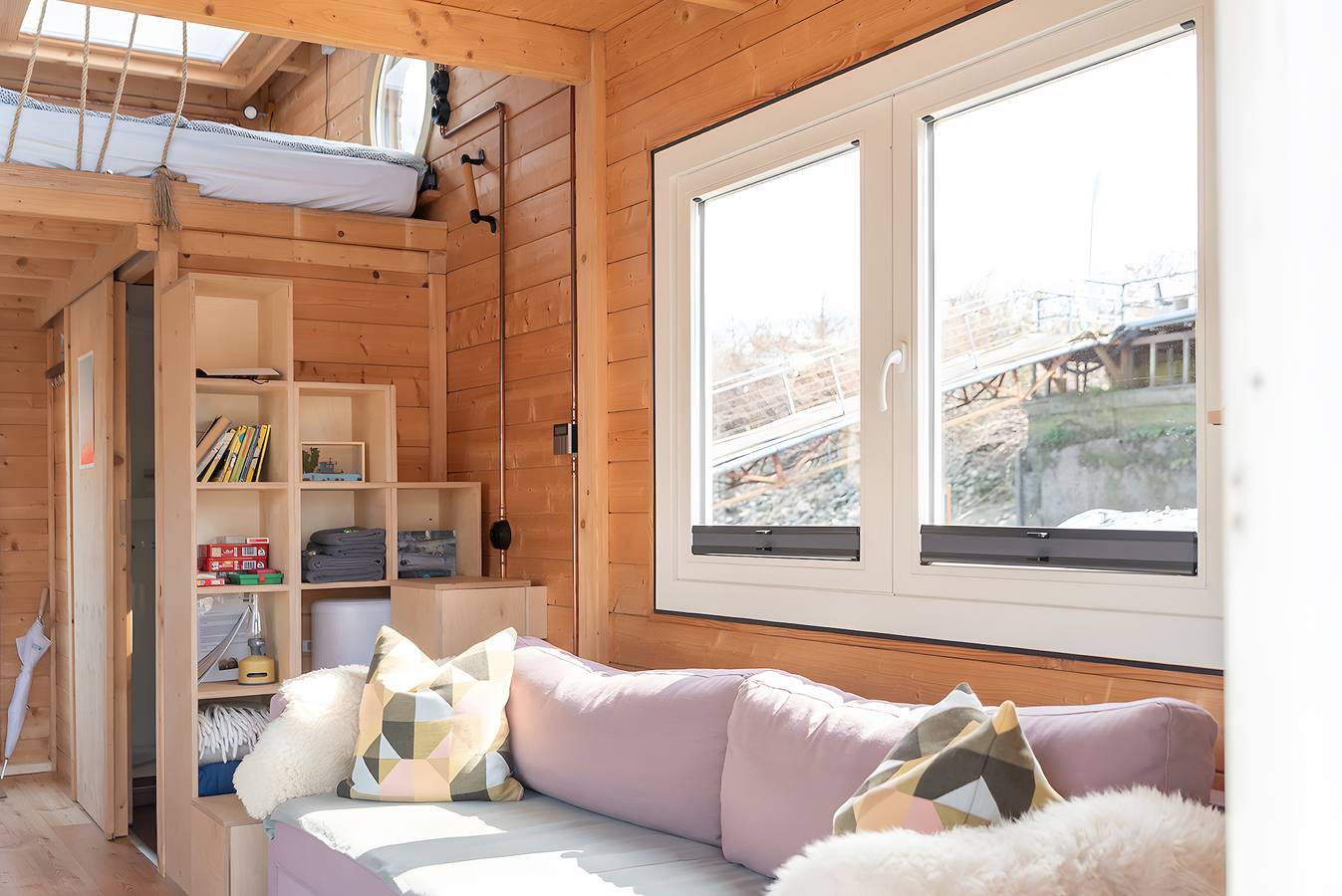 Vakantiehuis 'Besonderes Tiny Hausboot Marianne' met privé terras en Wi-Fi, foto 6
