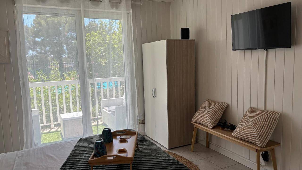 Appartement entier, One-Bedroom Apartment in Grabels, Côte méditerranéenne (France)