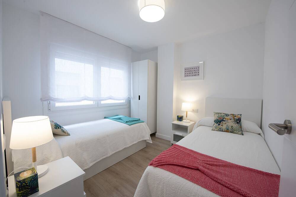 Entire apartment, Oh La Life Portosin La Playa Beachfront in Porto do Son, Rías Baixas