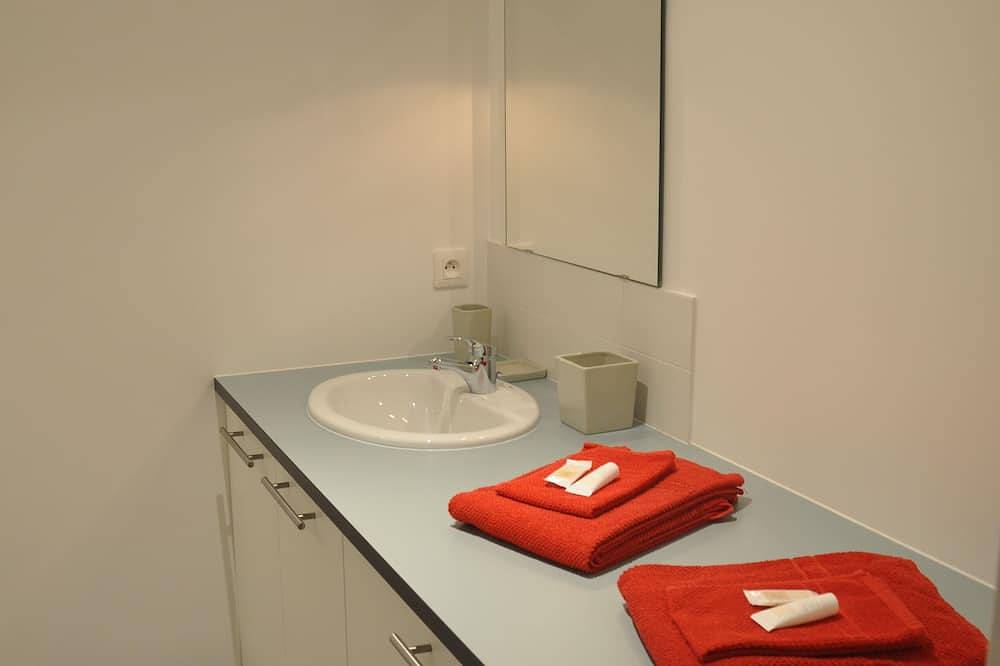 Appartement entier, Location studio meublé, Ste Foy-Lyon 5 in Sainte-Foy-lès-Lyon, Lyon et ses environs