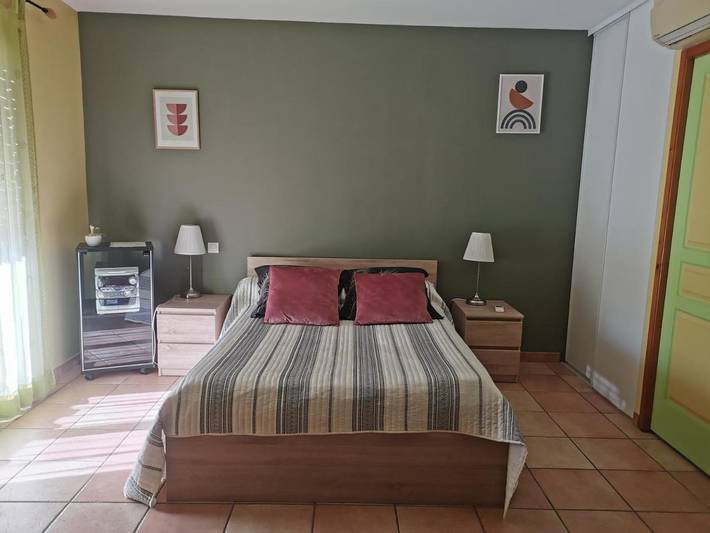 Ferienwohnung für 2 Personen, mit Garten und Ausblick sowie Terrasse - 1