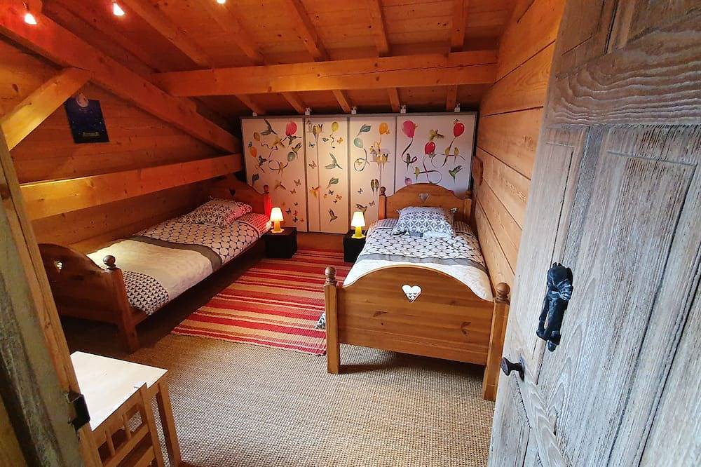 Alpine chalet 10 km from La Clusaz and Le Grand Bornand in Thônes, Región de Annecy
