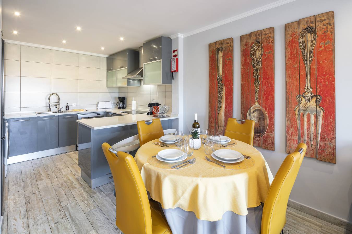 Entire apartment, Holiday apartment for 4 people with ocean view in Carvoeiro, Lagoa