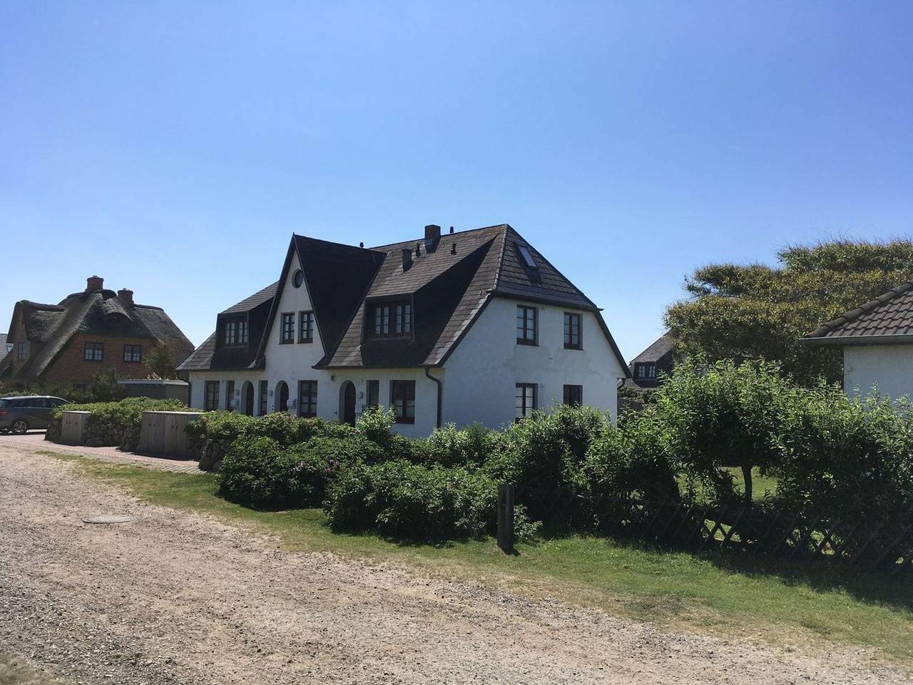 Ganze Ferienwohnung, Haus Dünenwall, App. 3 - Strandnahe, gemütliche 2-Zimmer-Ferienwohnung mit ca. 50 m² für 2 Personen in Wenningstedt, Sylt