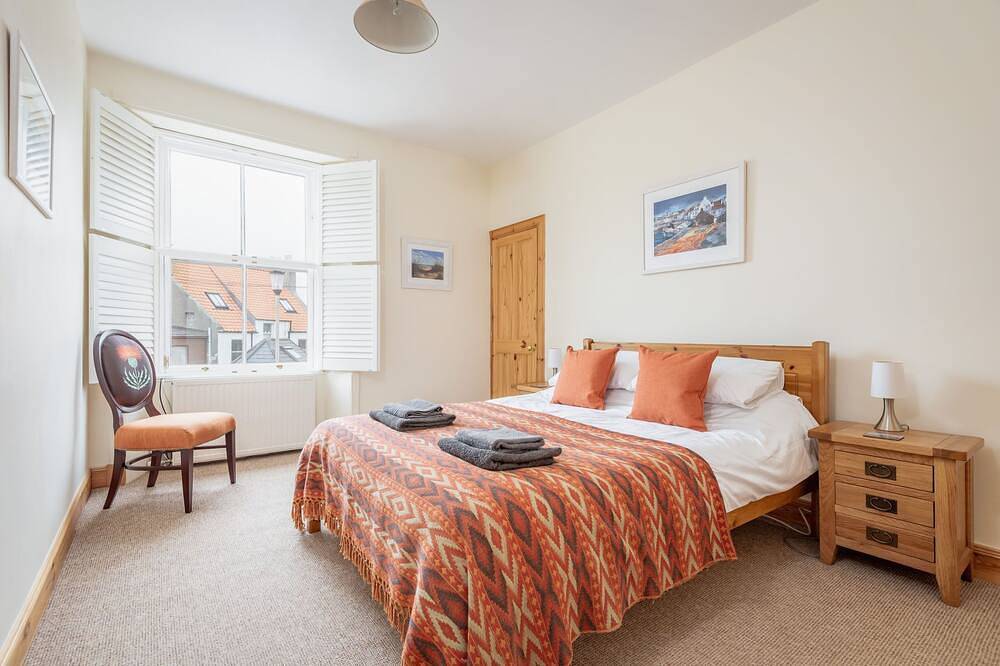 Beautifully renovated 4 bedroomed house close to the shore in Pittenweem. in Pittenweem, Region Fife