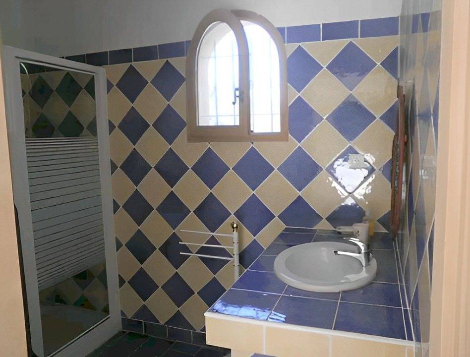 Les Lauriers Roses - Chambres d'hôtes, calme, piscine - L'Olivette in Cotignac, Région de Brignoles