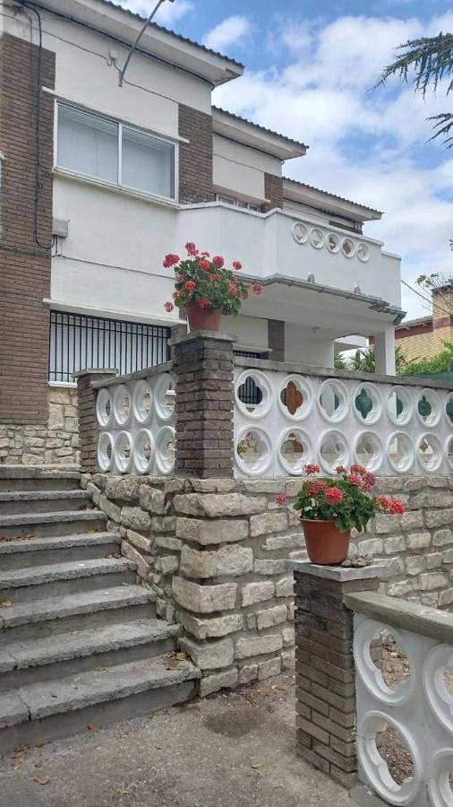 Casa de vacaciones para 7 personas, con Balcón y Terraza además de Jardín y Vistas en Provincia de Zaragoza - 2