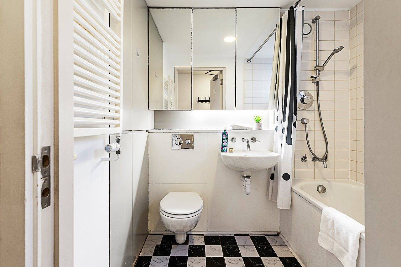 Ganze Wohnung, Cosy Camden Retreat Near Markets & Tube in Camden, London