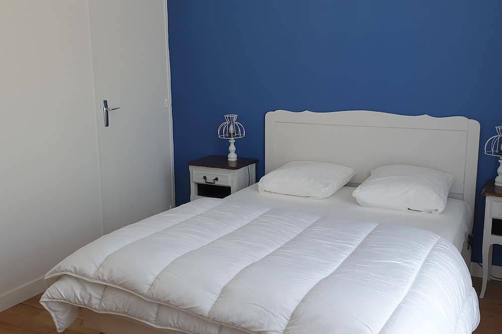 Very nice house with large terrace in the center of Concarneau in Concarneau, Quimper region