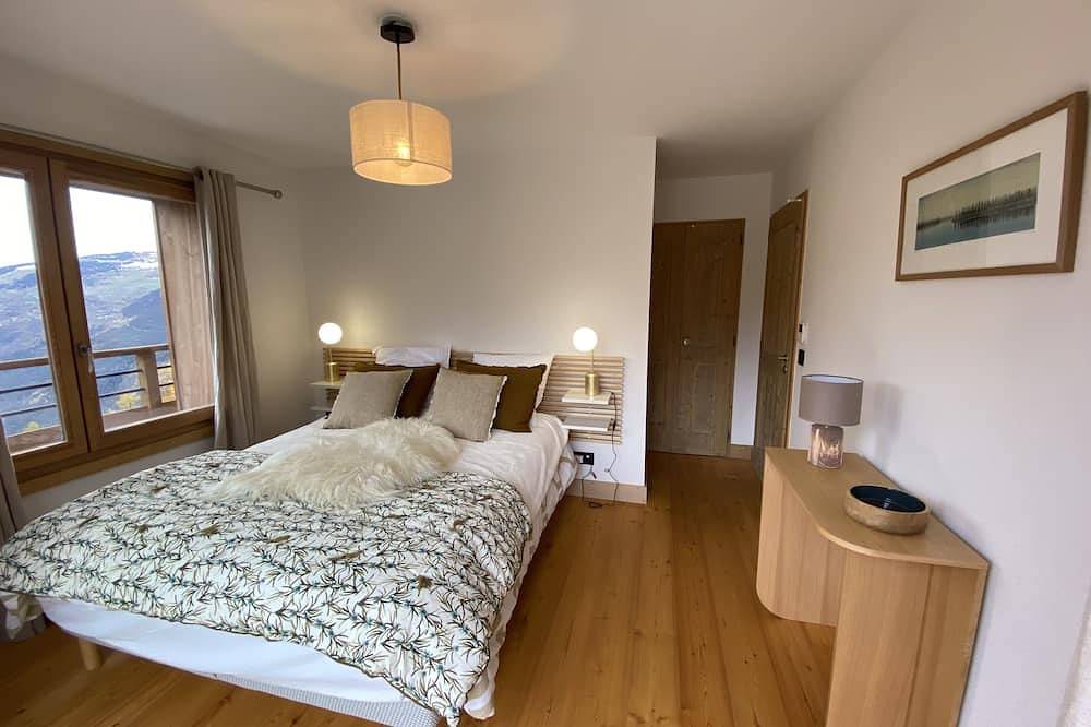 Ganze Wohnung, Beautiful new apartment 86 m2, 3 bedrooms 3 bathrooms south facing mountain view in Sainte-Foy-Tarentaise, Rutor-Gruppe