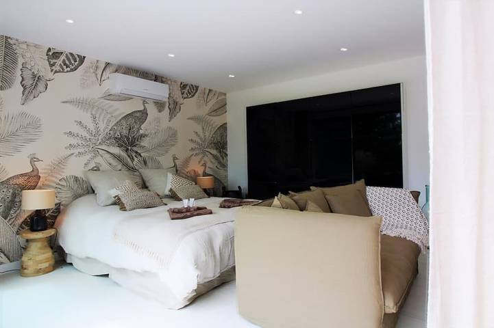 Location de vacances pour 2 personnes, avec jardin et jacuzzi à Saint-André-de-Cubzac - 2