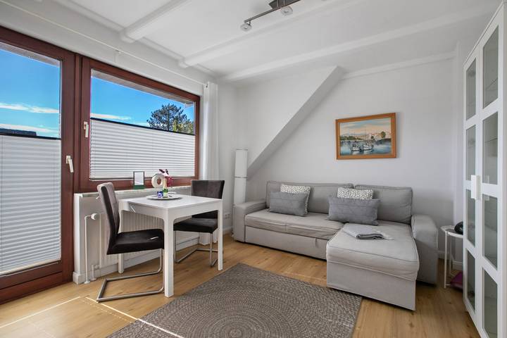 Entire apartment, Apartment 'Frieda 4' with Shared Garden, Balcony and Wi-Fi in Meldorf, Dithmarschen