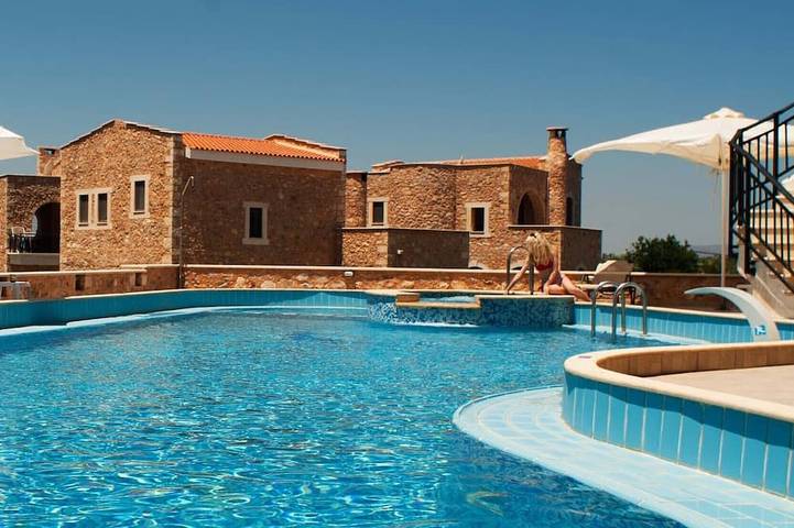 Villa voor 8 personen, with zwembad and tuin as well as terras - 1