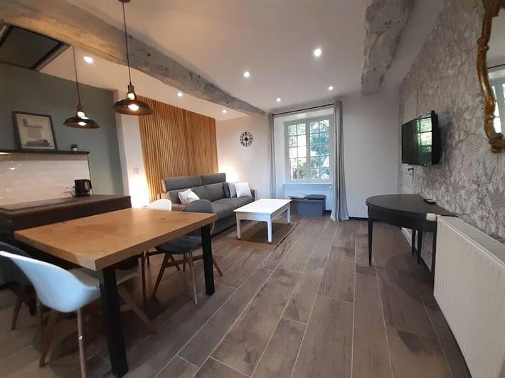 Gîte pour 2 personnes, avec terrasse à La Baussaine