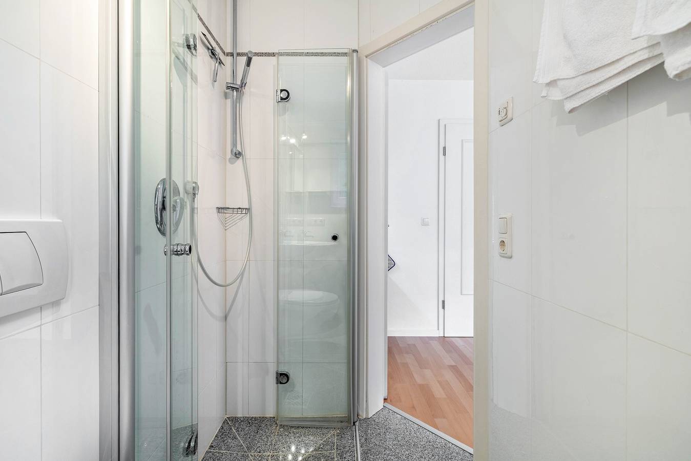 Studio 'Remke' met privéterras en Wi-Fi, foto 15