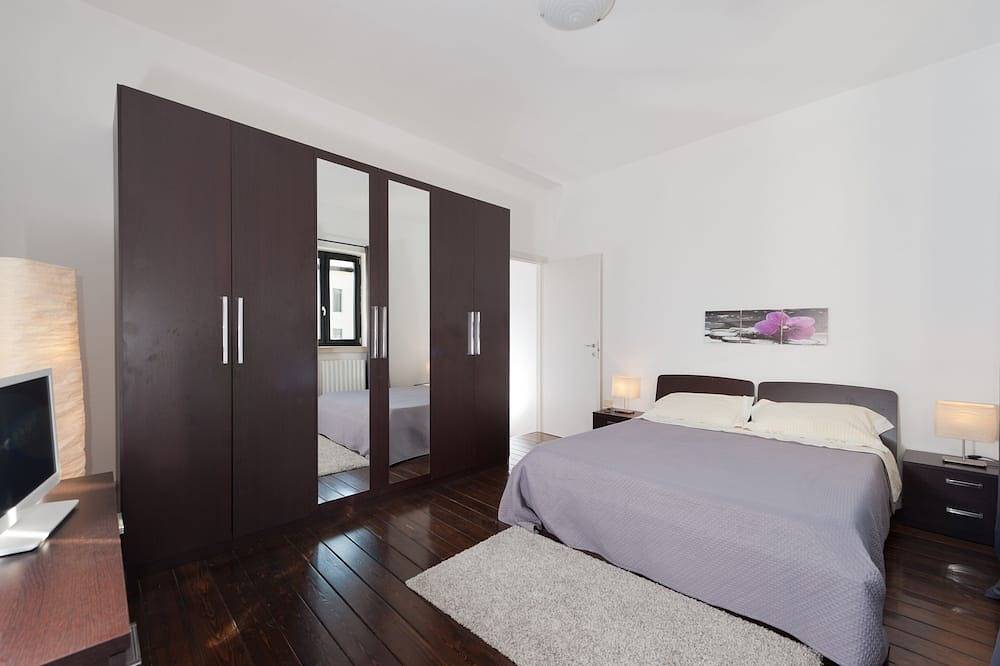 Entire apartment, Sweethomelecce Cathedral View in Lecce, Lecce Province