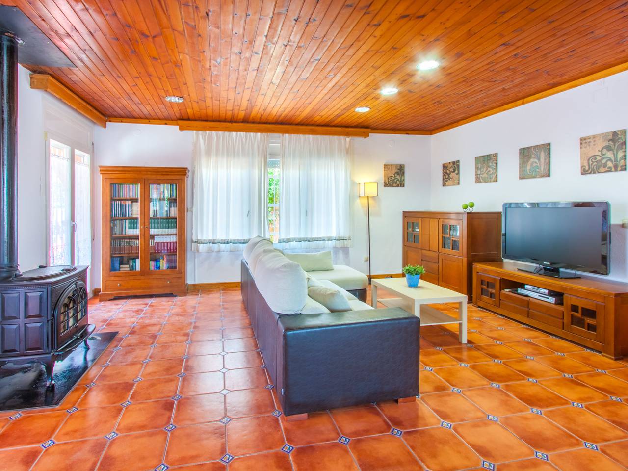 Requesens in Empuriabrava, Oberampurien