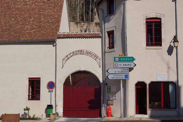 Gîte Le Castelnaute in Châteauneuf-sur-Cher, Saint-Amand-Montrond