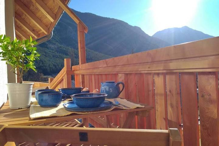 Appartement de vacances pour 6 personnes, avec vue et sauna ainsi que piscine et balcon