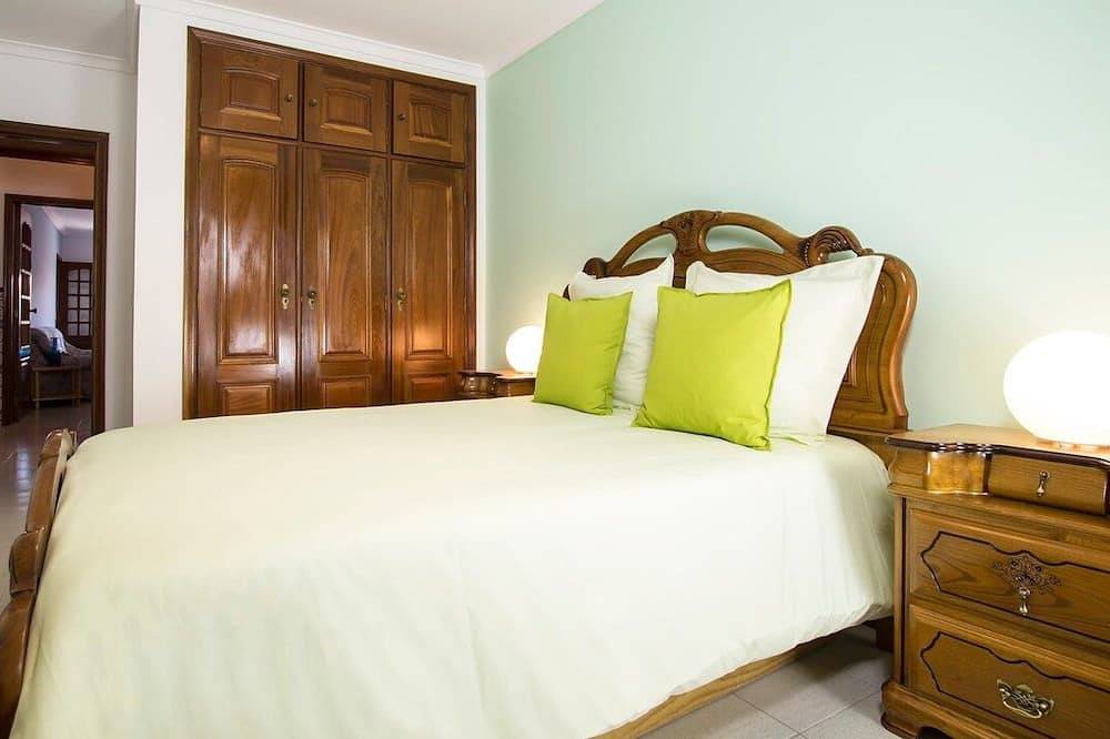 Apartamento entero, Haus der Scheinwerfer mit freier Garage in Praia da Barra, Gafanha da Nazaré