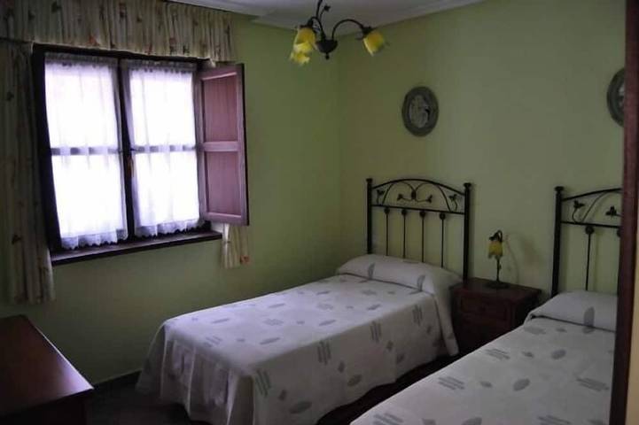 Gîte (location complète) El Colladín pour 9-10 personnes in Tielve, Cabrales