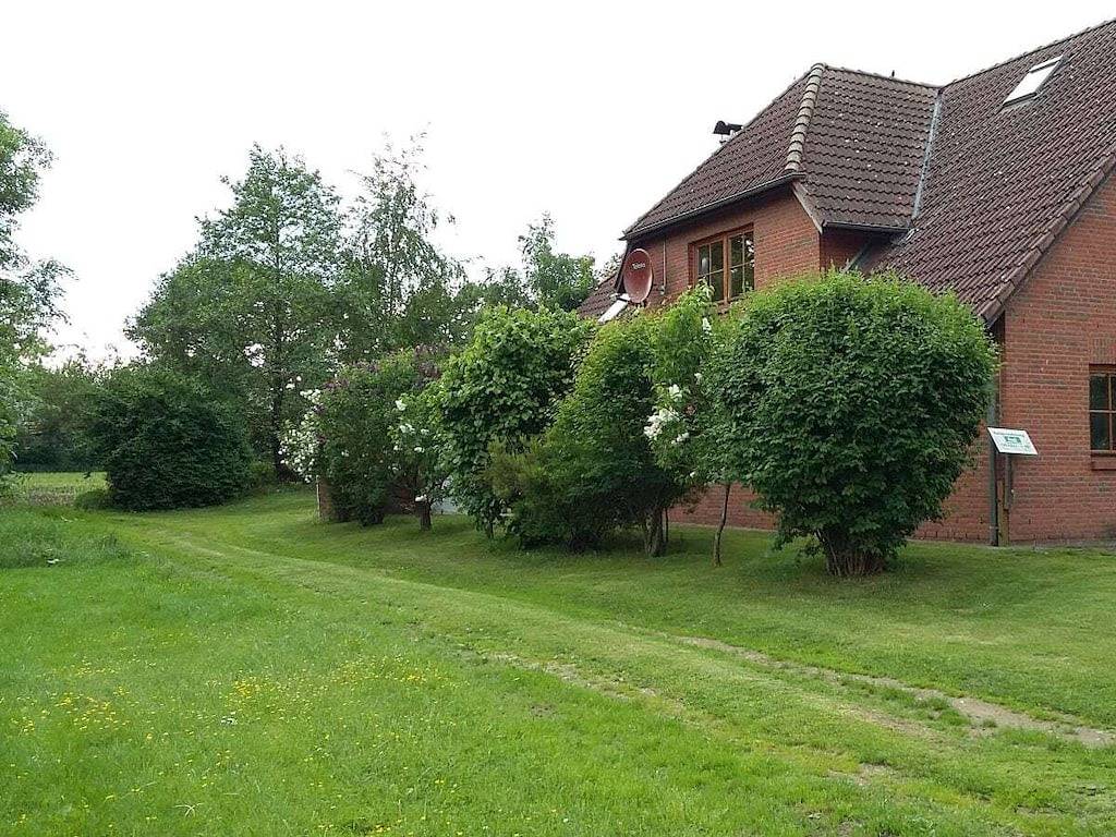 Ferienwohnung mit 1 Schlafzimmer in Offenbüttel, Albersdorf und Umgebung