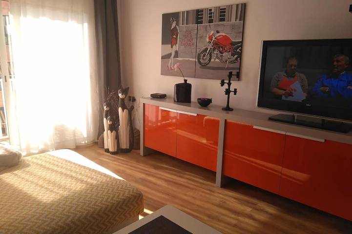 Ganze Wohnung, Komfortable Wohnung Mit WIFI, Zwischen Stadt Der Kunst Und Strände in Valencia, Costa de Valencia