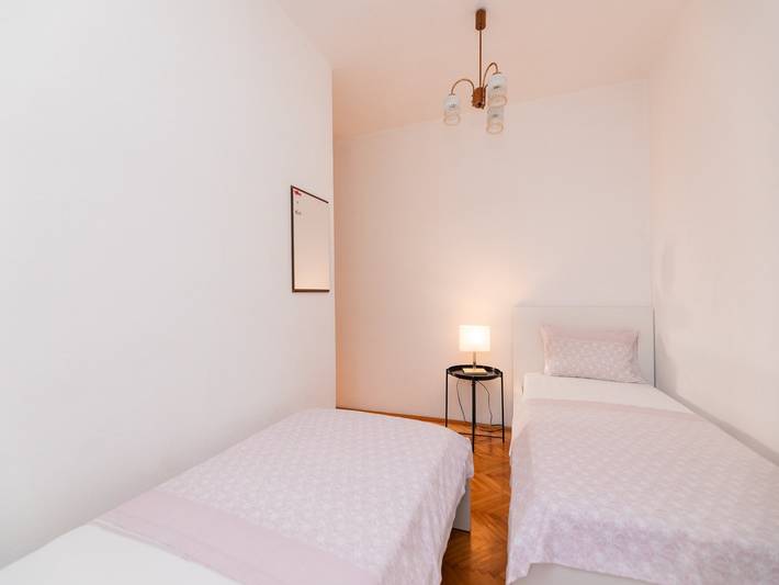 Appartement entier, Apartments Martić - Four Bedroom Apartment with Terrace and Sea View - (St) in Supetar, Brac