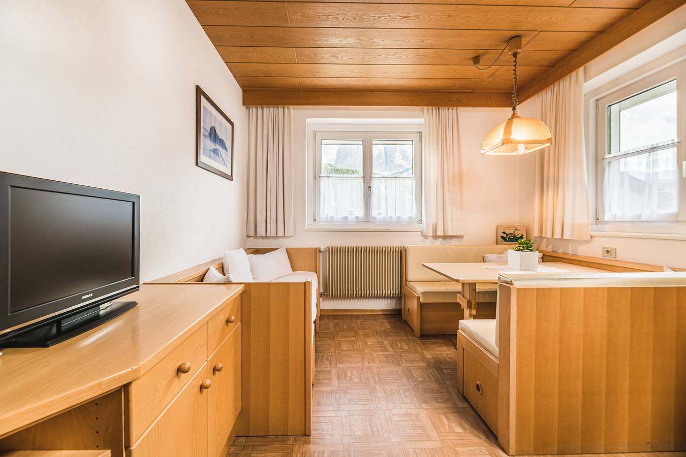 Appartamento intero, 186A Apartments Chalet Zirm in Plan da Tieja, Santa Cristina Valgardena