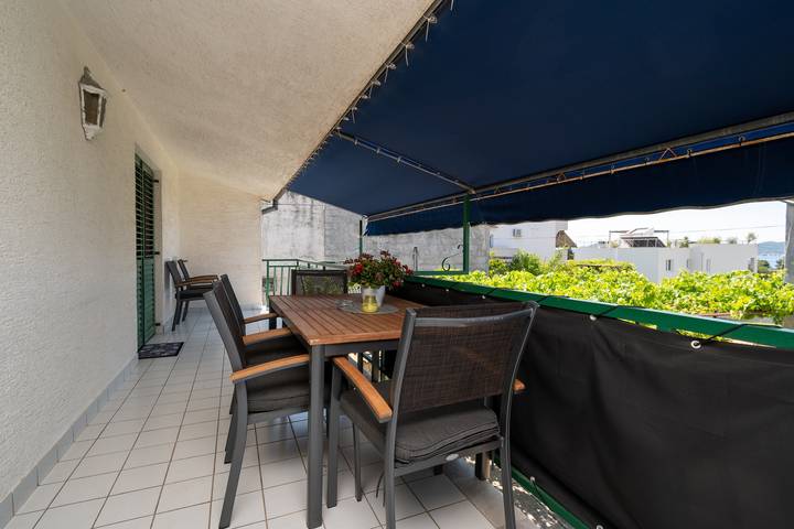 Ferienwohnung für 5 Personen, mit Balkon/Terrasse, mit Haustier in Sveti Filip i Jakov
