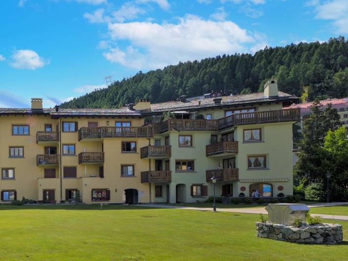 Ganze Wohnung, Chesa Ludains 8 in St. Moritz 3 Bad, St. Moritz