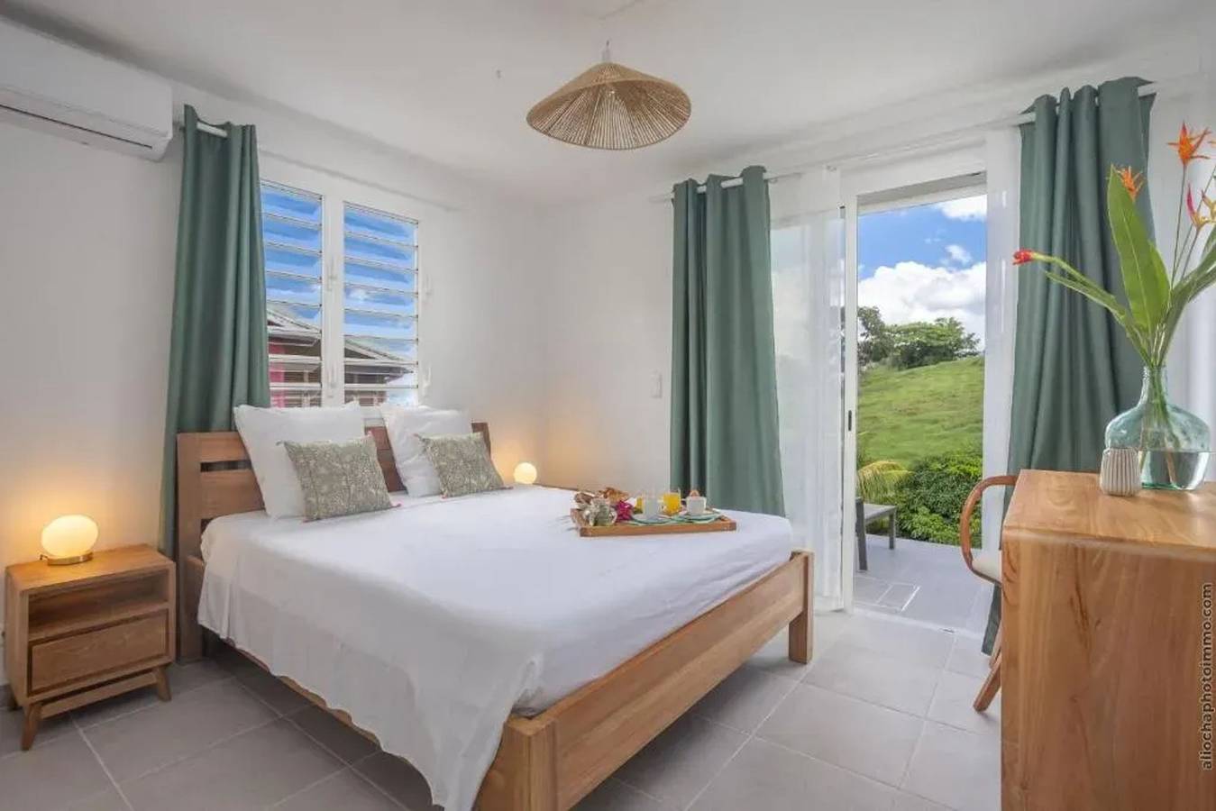 Untergeschoss einer gemütlichen Villa mit privatem Pool in Le Carbet, Martinique