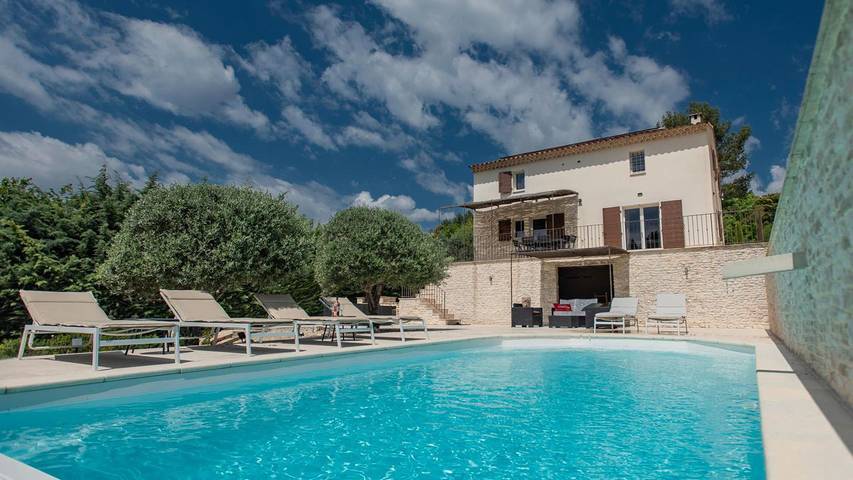 Maison de vacances pour 7 personnes, avec jardin ainsi que terrasse et piscine à Apt