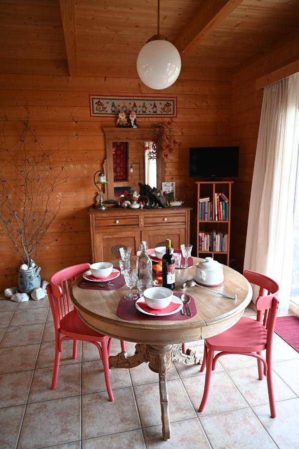 Gîte pour 2 personnes, avec jardin à Florenville