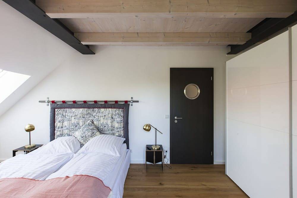 Ganze Wohnung, Künstlerdorf Holzhausen a. Ammersee, 5***** Galeriewohnung in Seenähe! in Utting, Ammersee