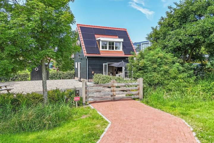 Ferienhaus für 3 Personen, mit Terrasse und Garten in Zoutelande