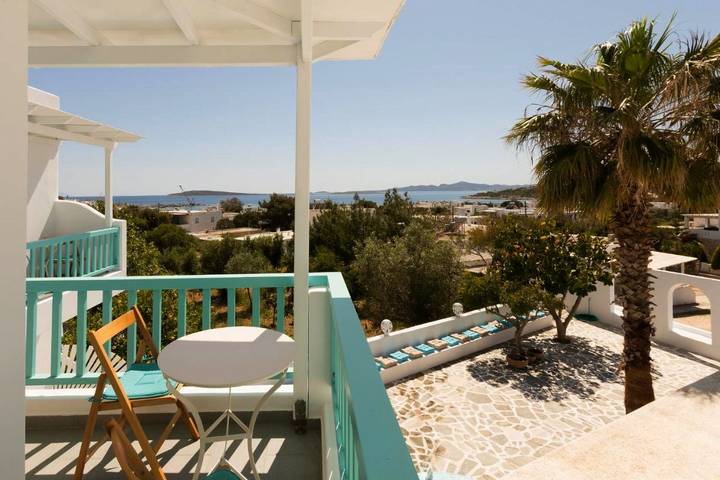 Hôtel pour 2 personnes, avec vue ainsi que piscine et terrasse dans Aliki - 2
