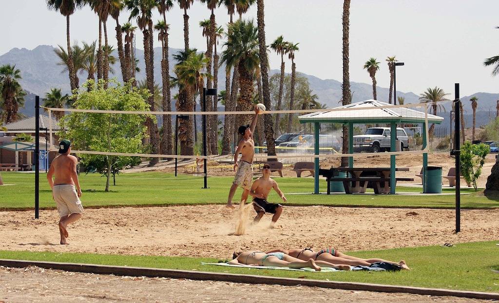 Ganze Wohnung, * Grösserer Leiserer Umbau Von Wasser / Golf / Brdg-Vu Über 1 $ 25-Lebensmittel-Restaurant-Coupon in Lake Havasu City, Mohave County