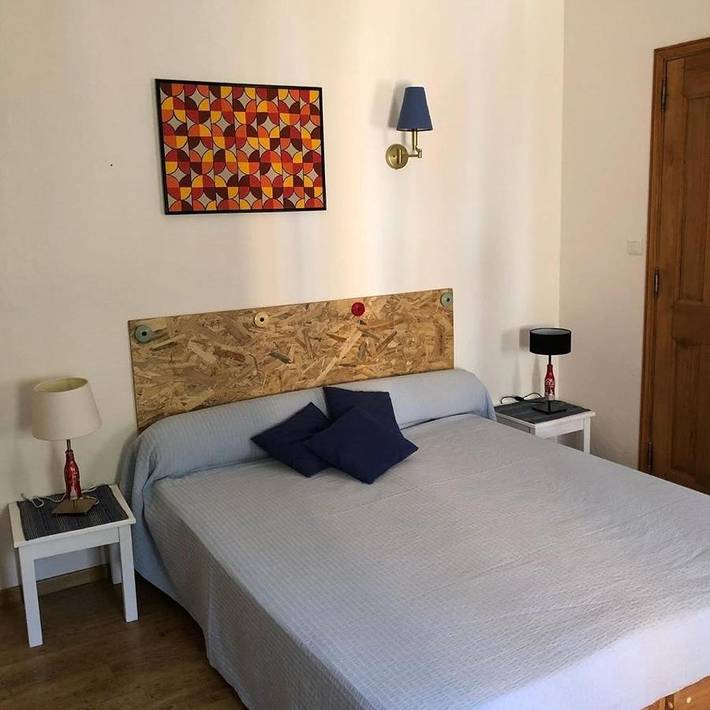 Gîte pour 4 personnes, avec piscine ainsi que jardin et vue, adapté aux familles à Venasque - 3